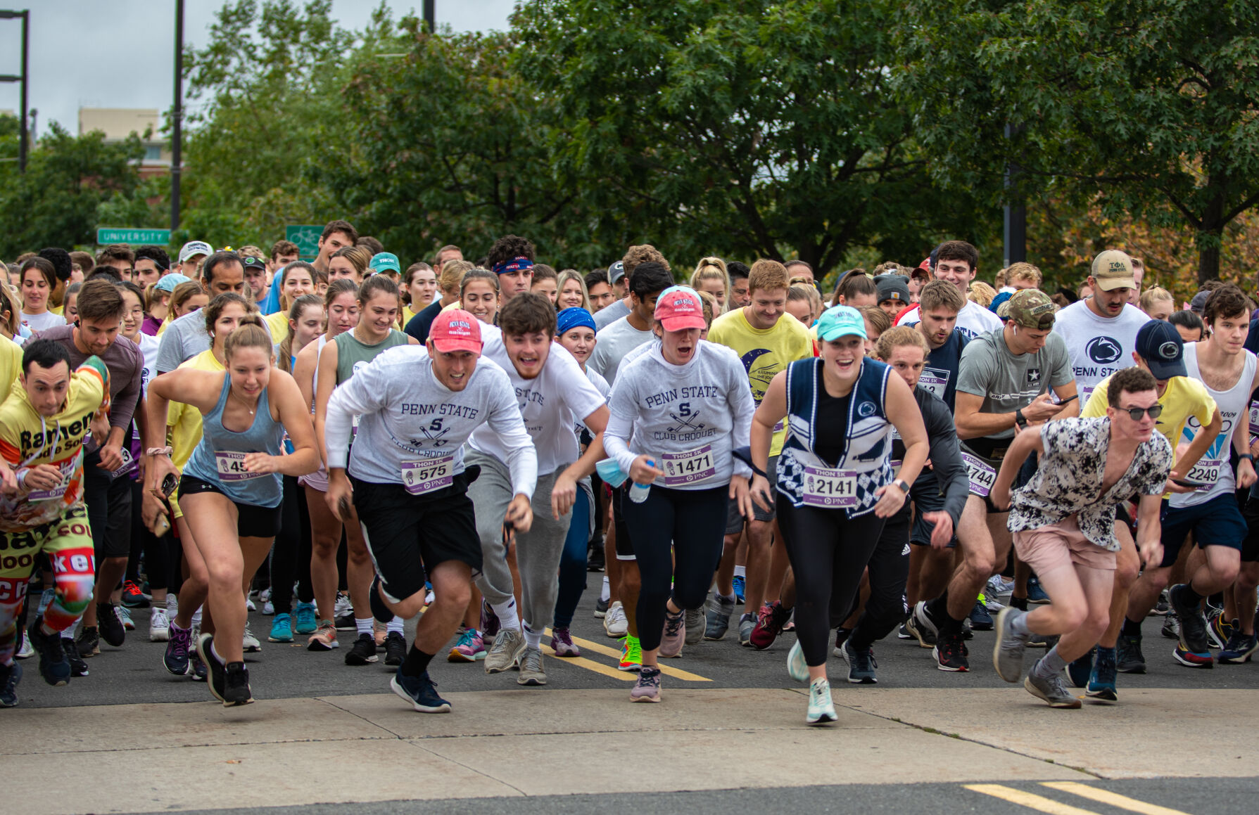 THON 5K, runners begin race